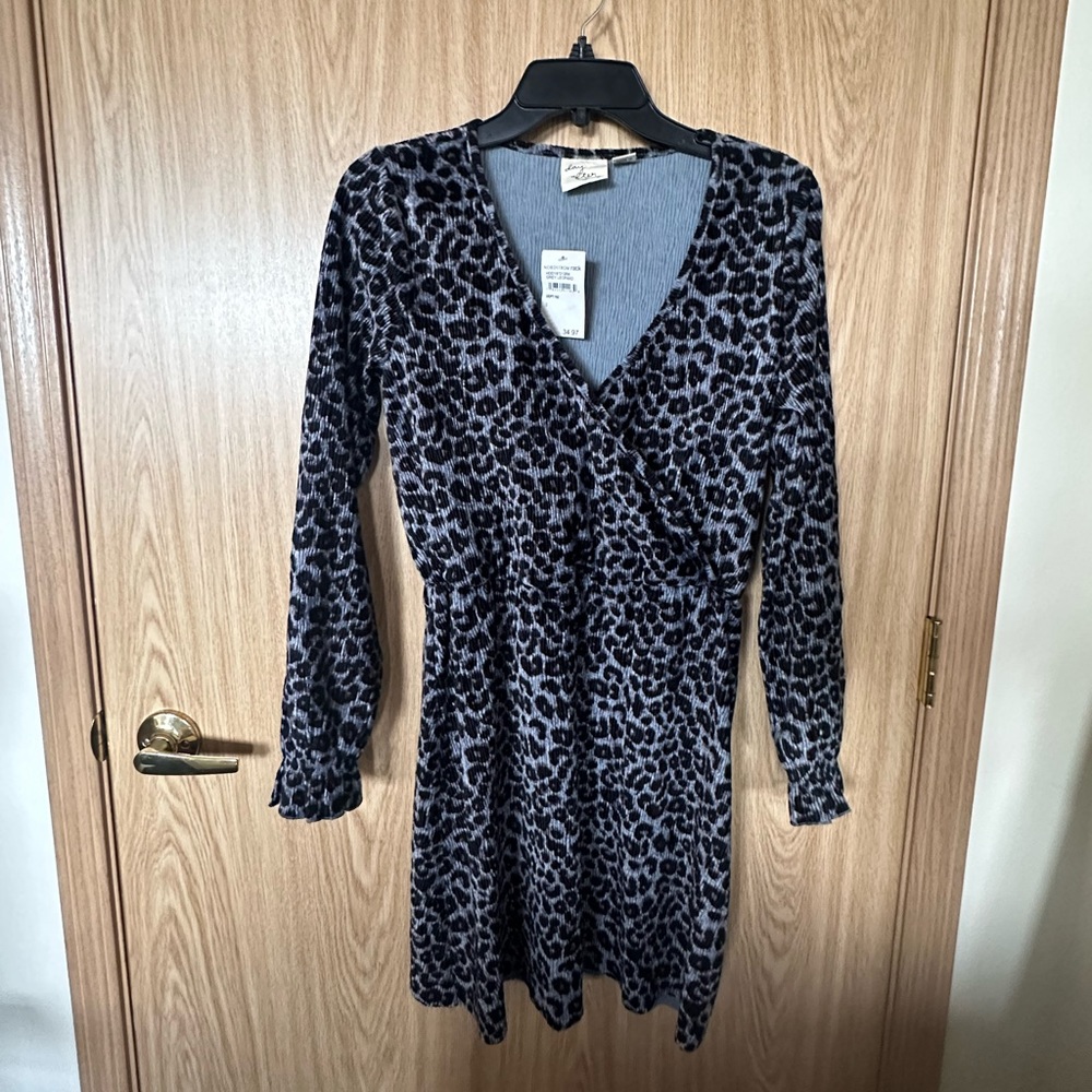New Day After Day Gray Leopard Velvety Long Sleeve Dress Women’s S